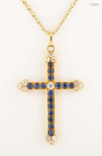Chaîne et croix en or jaune 18k (750 millièmes). Croix du XI