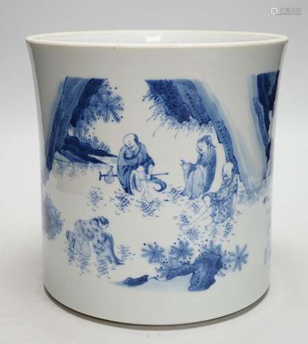 A large Chinese blue and white brushpot, 20.5 cms high