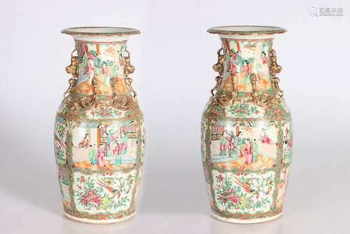 (2) CHINE, Ecole de Canton, XIXe siècle. Paire de vases