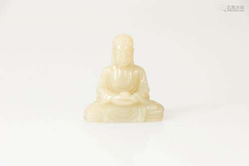 CHINE, XXe siècle. Statuette de Bouddha en jade céladon