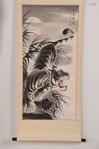 CHINE, XXe siècle. Tigre au clair de lune. Encre et lav