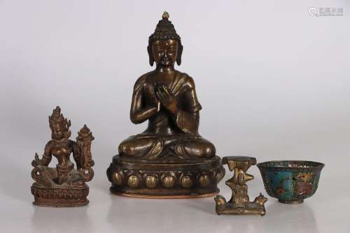 (4) CHINE, XXe siècle.  Bouddha en bronze représenté as