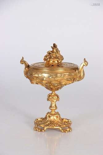 Belle coupe pot-pourri couverte sur pied en bronze cise