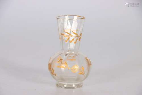 Petit vase en verre transparent, la panse ovoïde godron