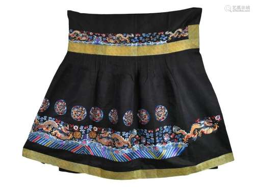 Chinese Black Embroidery Dragon Skirt,Qing Dynasty