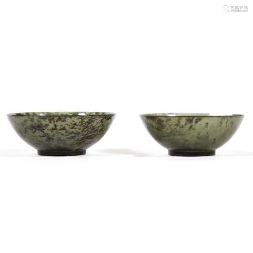 TWO BOWLS, CHINA, QING DYNASTY, 20TH CENTURY<br />
清 二十世...