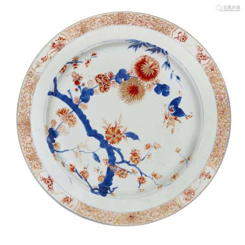 A PLATE, CHINA, QING DNAYSTY, 19TH CENTURY<br />
清 十九世纪...