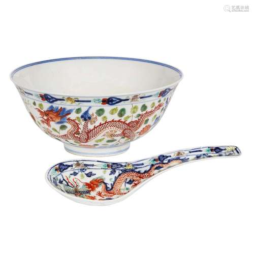 A BOWL WITH SPOON, CHINA, QING DYNASTY, 19TH-20TH CENTURIES<...