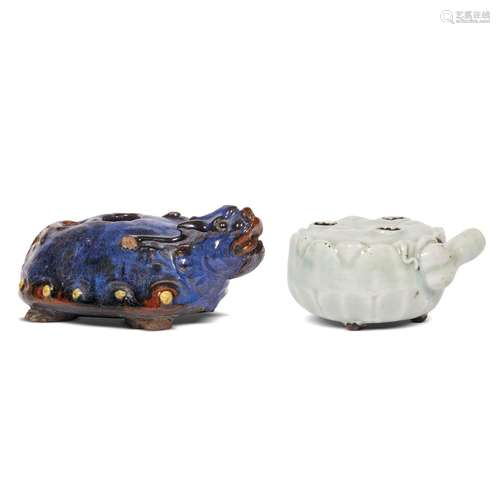 TWO CENSERS, CHINA, QING DYNASTY, 19TH CENTURY<br />
清 十九...