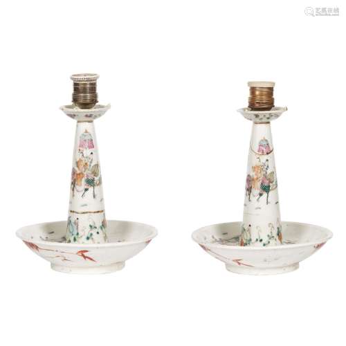TWO CANDLE HOLDERS, CHINA, 19TH-20TH CENTURIES<br />
中国 十...