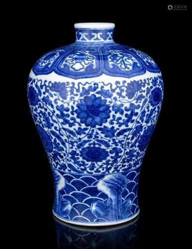 A Blue and White Porcelain Meiping Vase