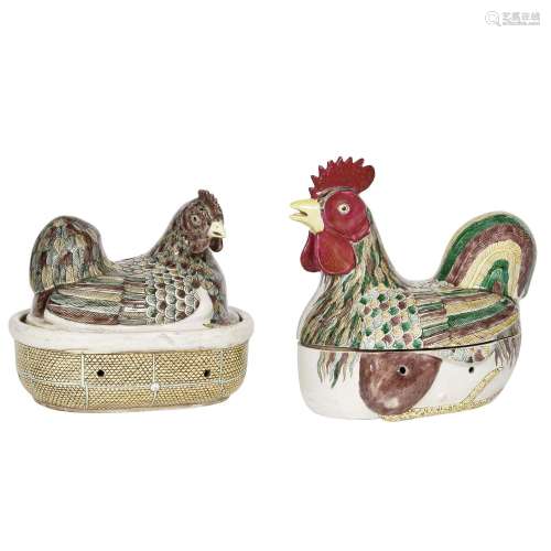A PAIR OF CONTAINERS, CHINA, QING DYNASTY, 20TH CENTURY<br /...