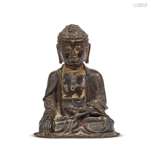 A FIGURE, CHINA, MING DYNASTY, 16TH-17TH CENTURIES<br />
明 ...