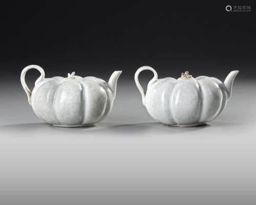 A PAIR OF CHINESE 'QINGBAI' TEAPOTS WITH COVERS, SOUTHERN SO...