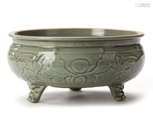 A CHINESE LONGQUAN CELADON BULB BOWL, YUAN DYNASTY (1271-136...