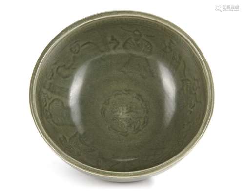 A CHINESE LONGQUAN IMPRESSED BOWL, MING DYNASTY (1368-1644)