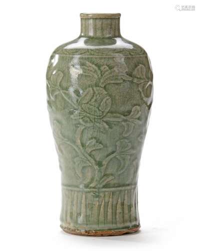 A CHINESE LONGQUAN MEIPING VASE, MING DYNASTY (1368-1644)