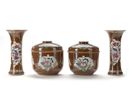 A PAIR OF CHINESE FAMILLE ROSE BEAKERS AND COVERED JARS, 18T...