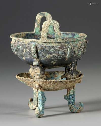 A CHINESE ARCHAIC BRONZE RITUAL FOOD VESSEL (  CHANG ZI DING...