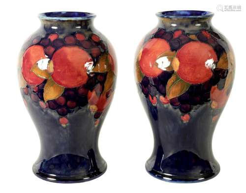 A VERY LARGE PAIR 1930s/40s WILLIAM MOORCROFT INVERTED BALUS...