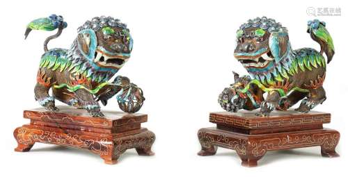 A PAIR OF 20TH CENTURY CHINESE SILVER AND COLOURED ENAMEL FO...
