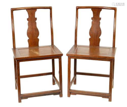 A PAIR OF 19TH CENTURY HARDWOOD CHINESE HALL CHAIRS