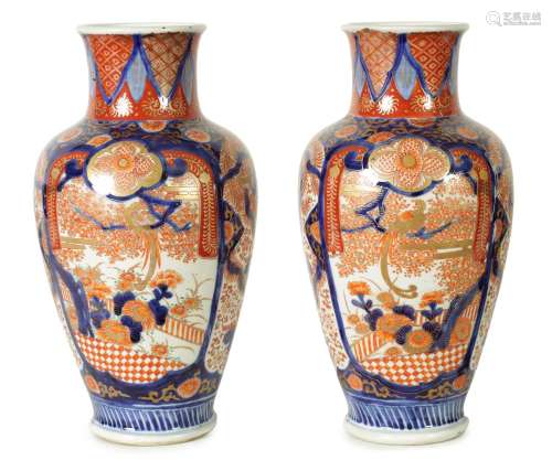 A GOOD LARGE PAIR OF 19TH CENTURY IMARI TAPERING SHOULDERED ...