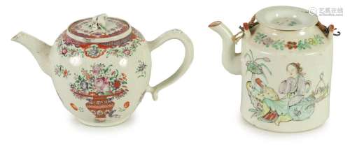 TWO CHINESE TEAPOTS