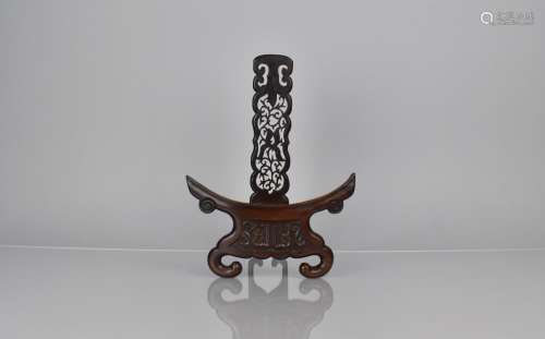 A Good 19th Century Hardwood Plate Stand with Carved and Pie...