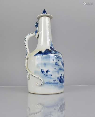 A Chinese Porcelain Blue and White Water Bottle and Cover wi...