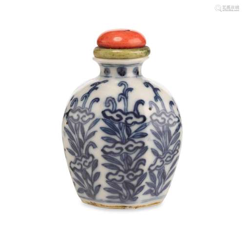 Blue and White Snuff Bottle