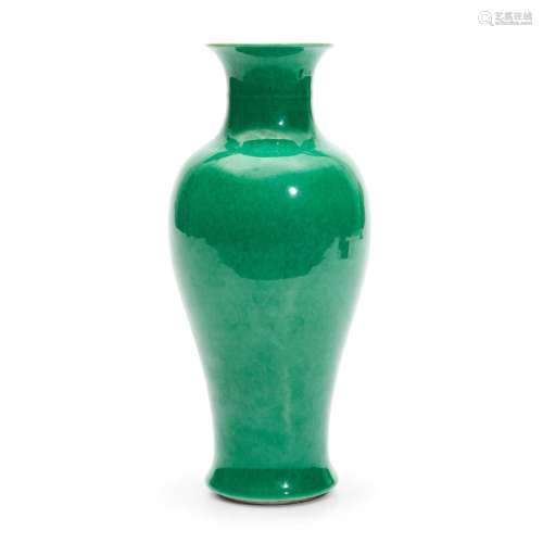 Monochrome Green-glazed Vase