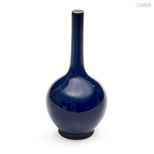 Monochrome Blue-glazed Bottle Vase