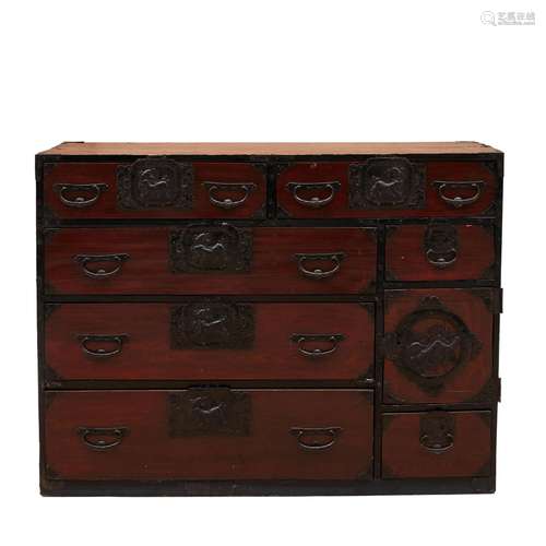 Eight-drawer Tansu Chest