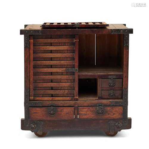 Wheeled Tansu Chest