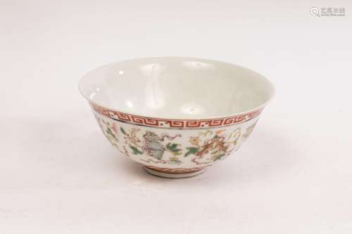 A Chinese famille rose bowl, Daqing Guangxu Nianzhi mark, de...