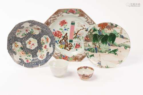 Five Chinese porcelain items to include two teacups and thre...