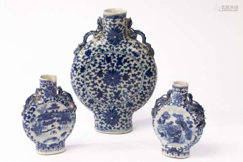 Three Chinese blue and white porcelain moon flasks, Baoyuepi...