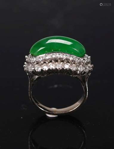 A NATURAL JADEITE AND DIAMOND RING