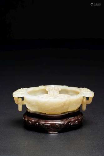 A WHITE JADE 'BAT AND SHOU SYMBOL' WASHER