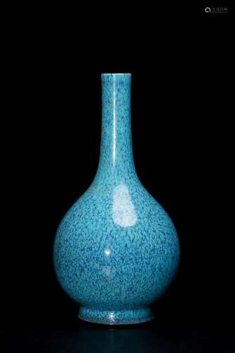 A ROBIN'S EGG GLAZE VASE