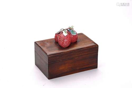 A HUANGHUALI 'LYCHEE' PORCELAIN BOX AND COVER
