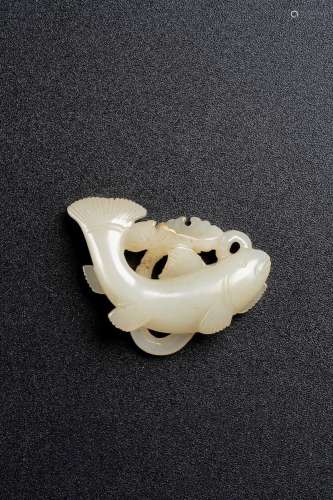 A JADE CARVED FISH AND LOTUS