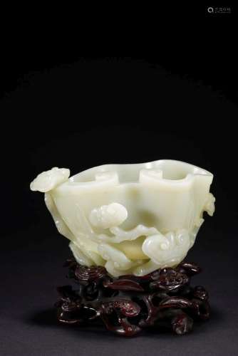 A WHITE JADE 'LINGZHI' BRUSH WASHER AND STAND