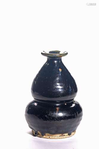 A HENAN BLACK GLAZED DOUBLE GOURD VASE