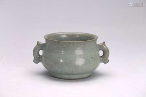 A LONGQUAN CELADON GUAN TYPE CENSER