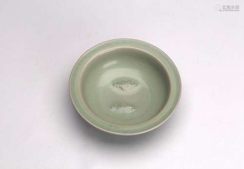 A LONGQUAN CELADON DOUBLE FISH BOWL