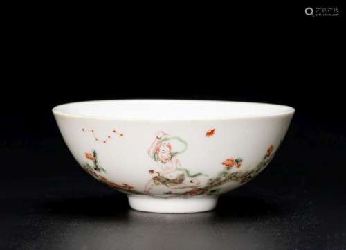 A CHINESE FAMILLE VERTE 'IMMORTAL' BOWL