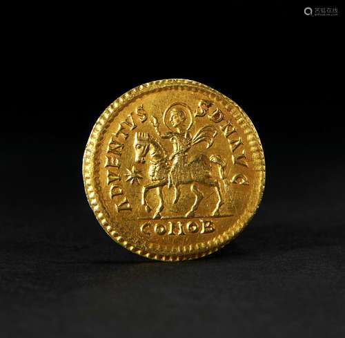 GOLD SOLIDUS OF THEODOSIUS II, MINT OF CONSTANTINOPLE, CIRCA...