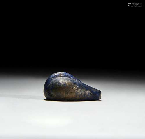 AN EGYPTIAN LAPIS LAZULI DUCK AMULET, LATE PERIOD TO PTOLEMA...